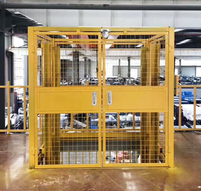 浙江智能导轨式升降机亮相